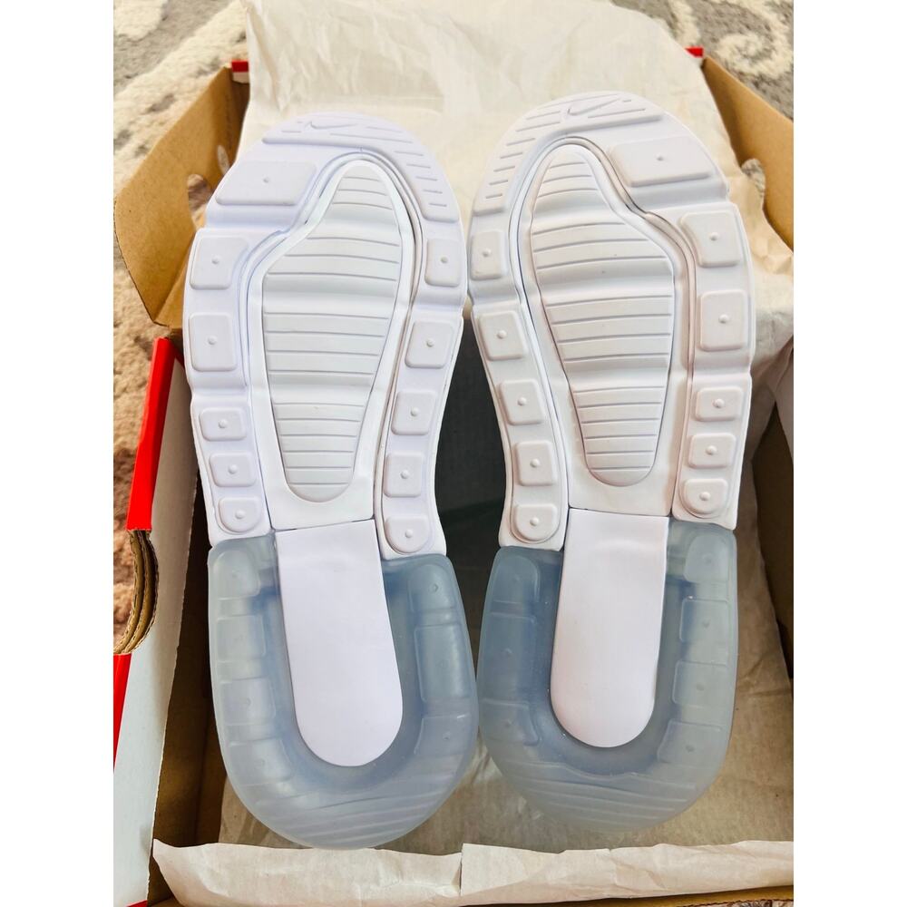 NWB❤️Nike Kids' Air Max 270 Sneaker sz3 - Picture 12 of 12